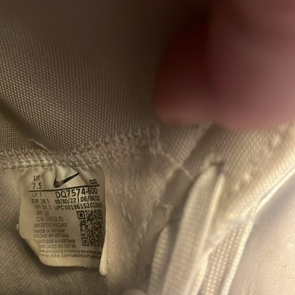 Nike Women's Pink and Copper Blazers - Picture 6 of 6